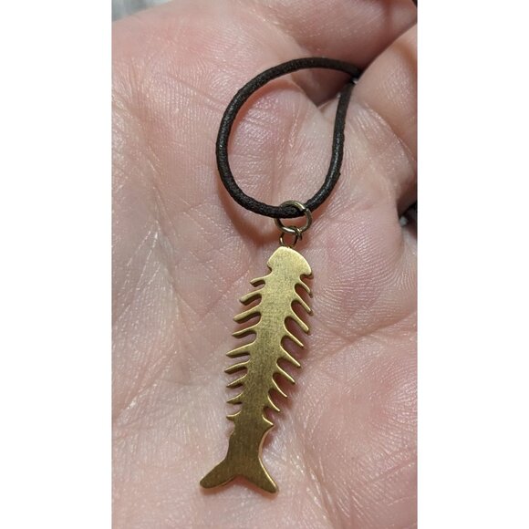 Glam Goth Fishbone Gold Sterling Pendant Necklace - Picture 9 of 10